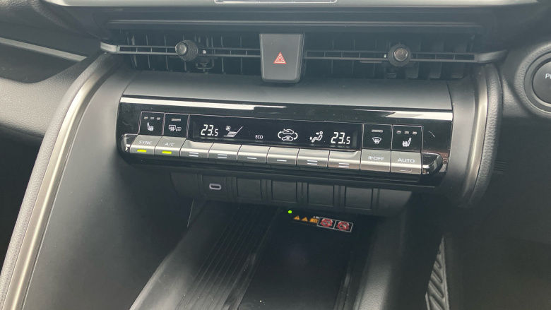 Toyota C-HR 1.8 Hybrid Design 5dr CVT Hybrid Hatchback